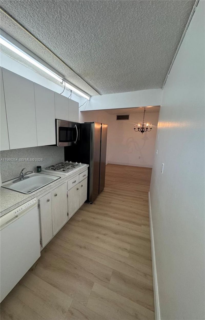 20320 NE 2nd Ave, Unit 31, Miami Gardens, FL 33179 Photo