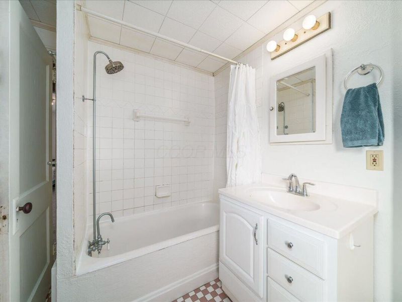 2471 Valleyview Drive, Columbus, OH 43204 Photo 30