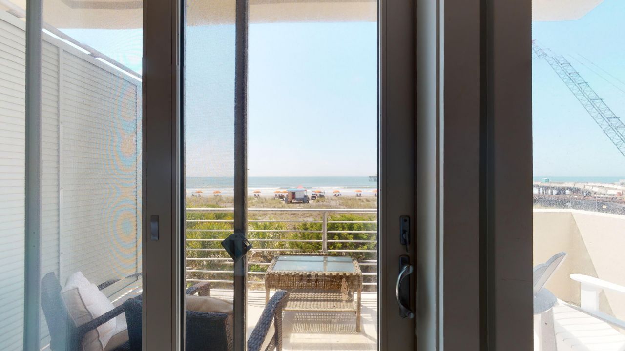 113 E Arctic Avenue Photo 10