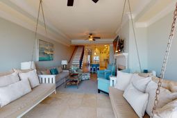 113 E Arctic Avenue photo 4