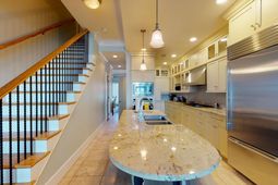 113 E Arctic Avenue photo 4