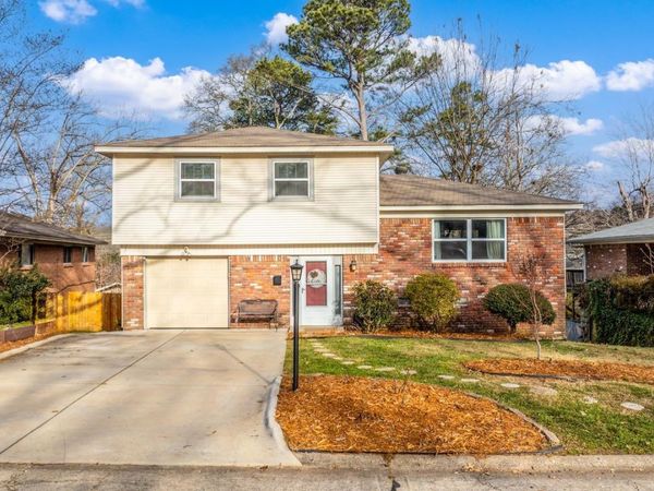 12 Tomahawk Road, Little Rock, AR 72205