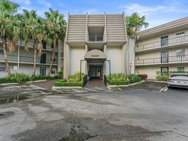 9400 Lime Bay Blvd, Unit 214, Tamarac, FL 33321