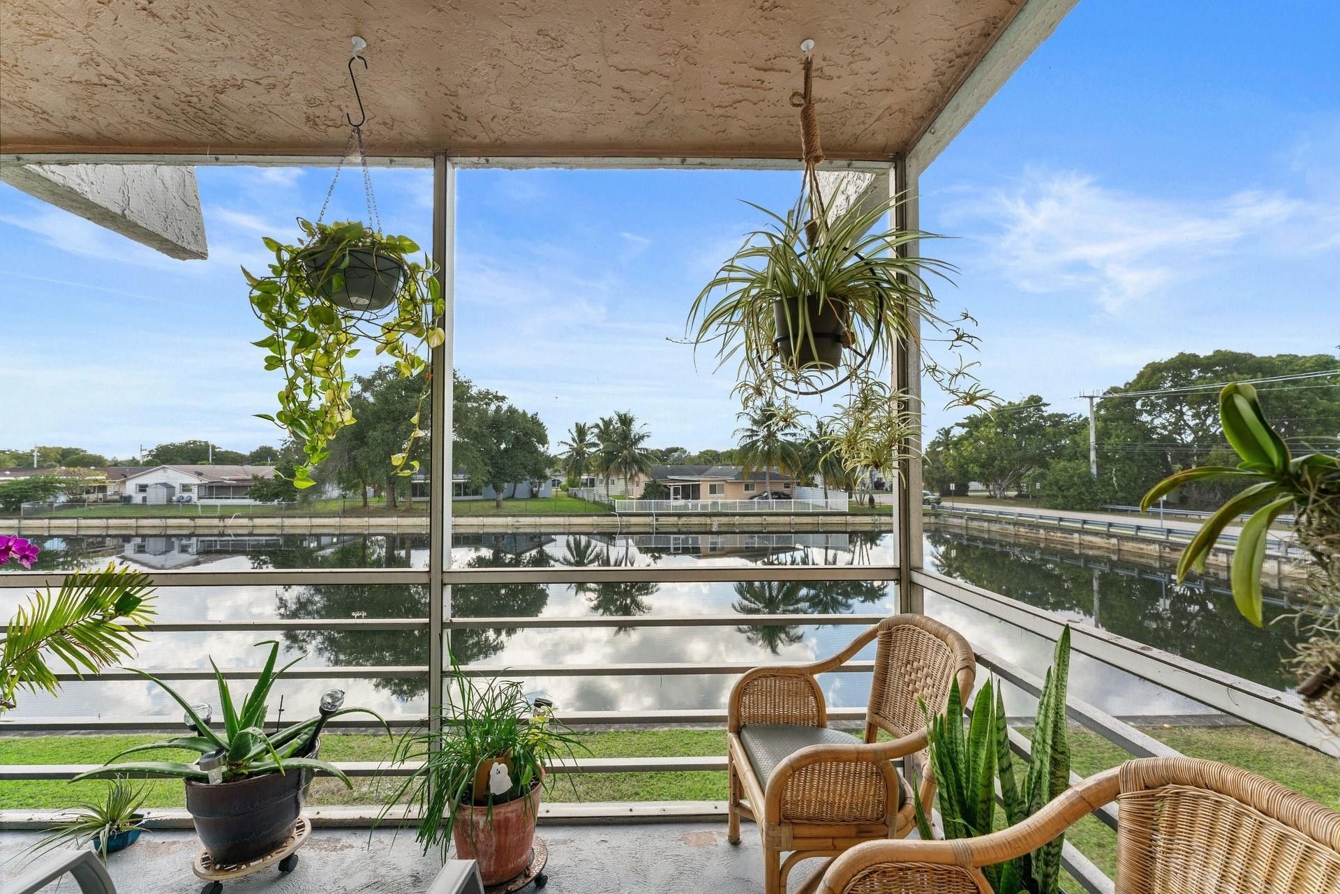 9400 Lime Bay Boulevard, Unit 214, Tamarac, FL 33321 Photo