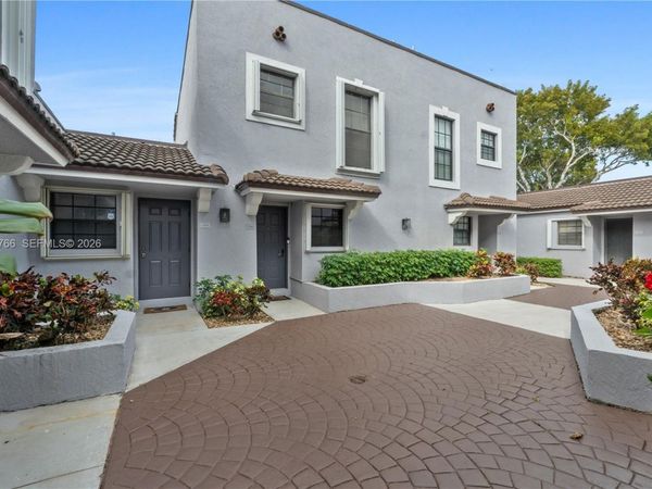 11654 NW 11th St, Unit 11654, Pembroke Pines, FL 33026