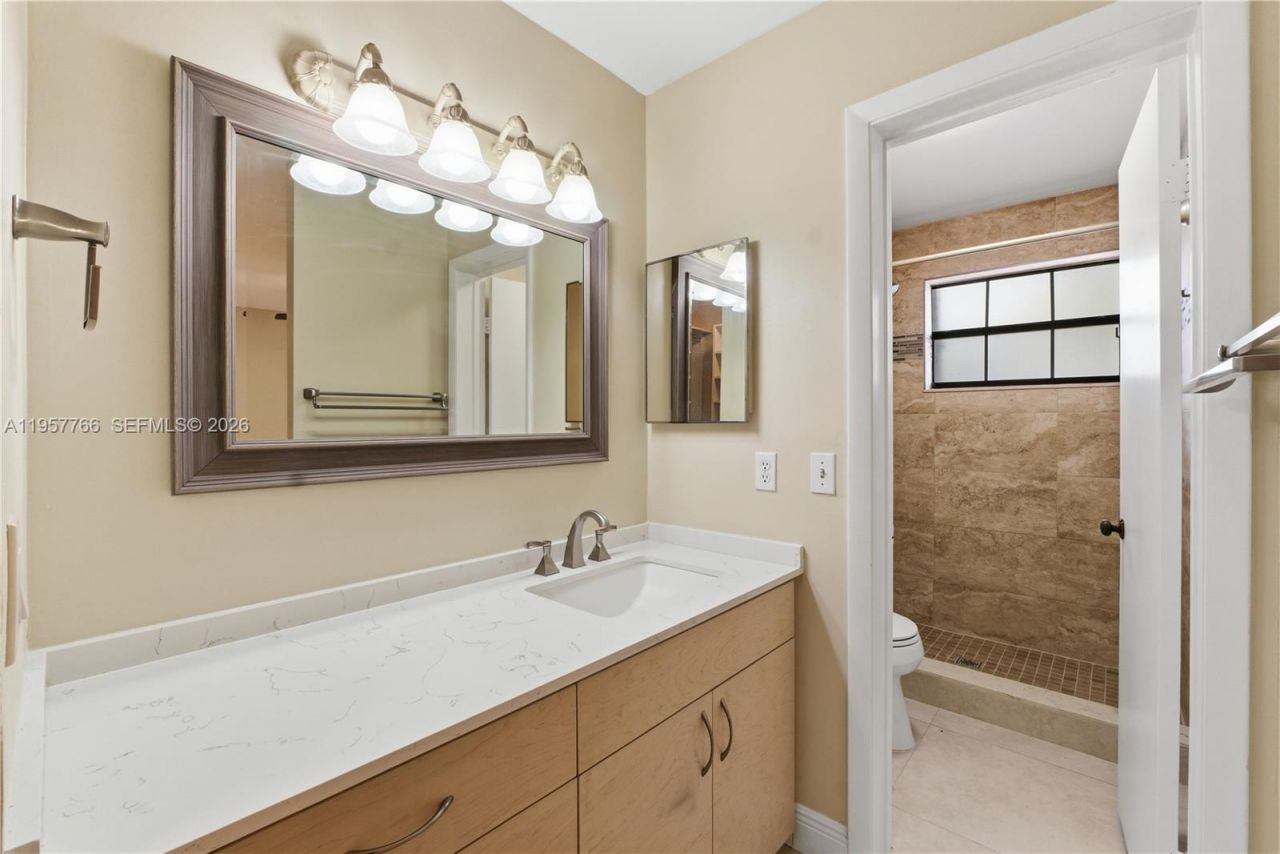 11654 NW 11th St, Unit 11654, Pembroke Pines, FL 33026 Photo