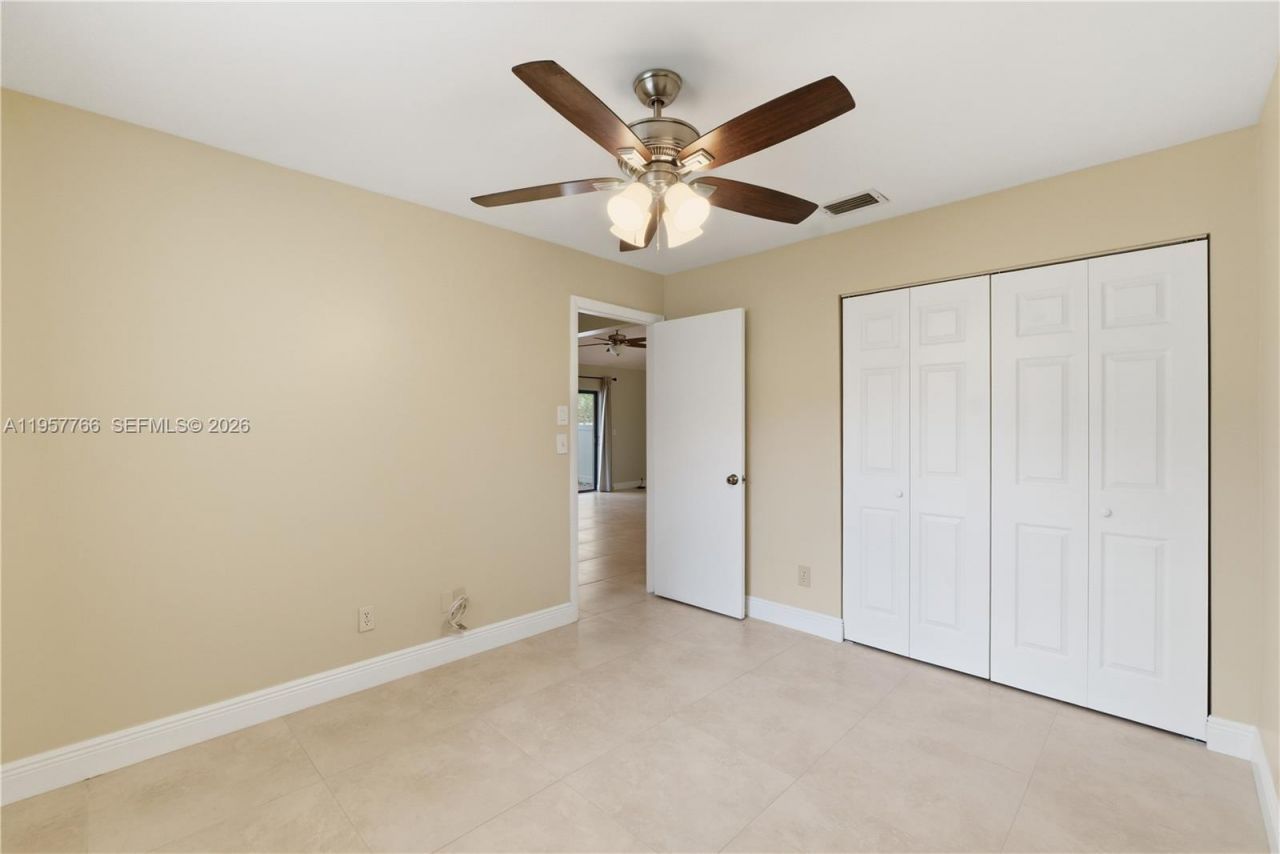 11654 NW 11th St, Unit 11654, Pembroke Pines, FL 33026 Photo