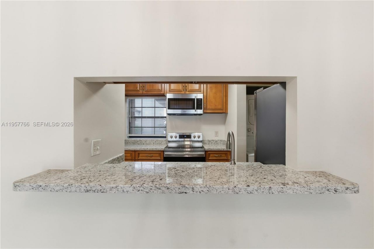 11654 NW 11th St, Unit 11654, Pembroke Pines, FL 33026 Photo