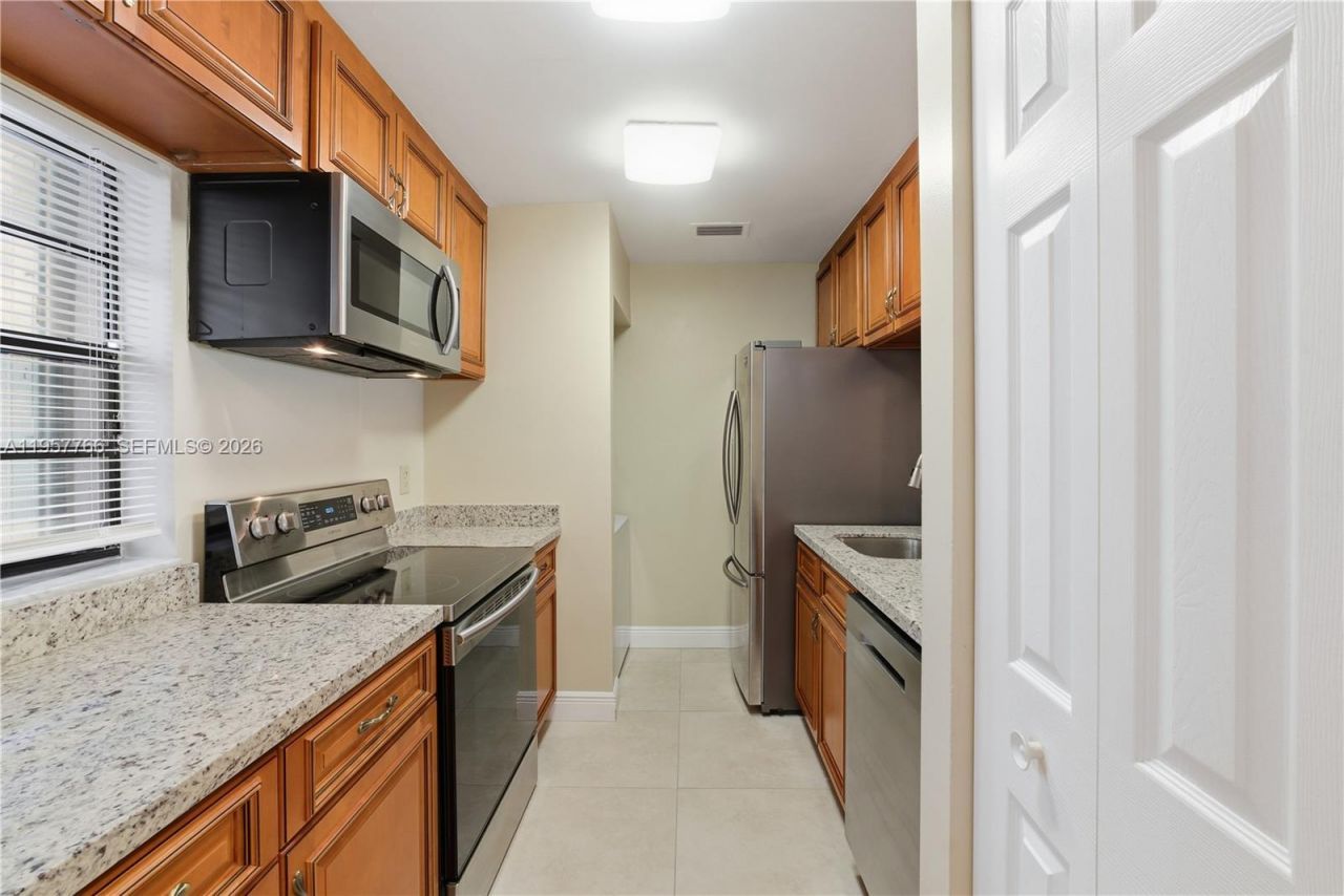 11654 NW 11th St, Unit 11654, Pembroke Pines, FL 33026 Photo