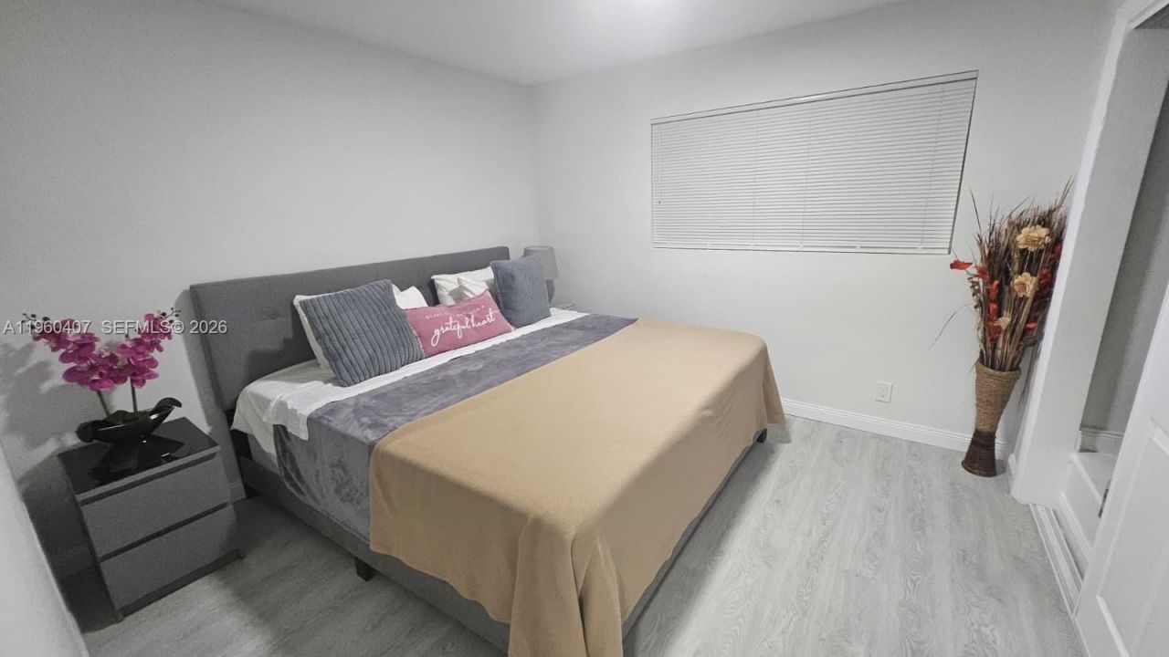 1831 NE 56th St, Unit A, Fort Lauderdale, FL 33308 Photo