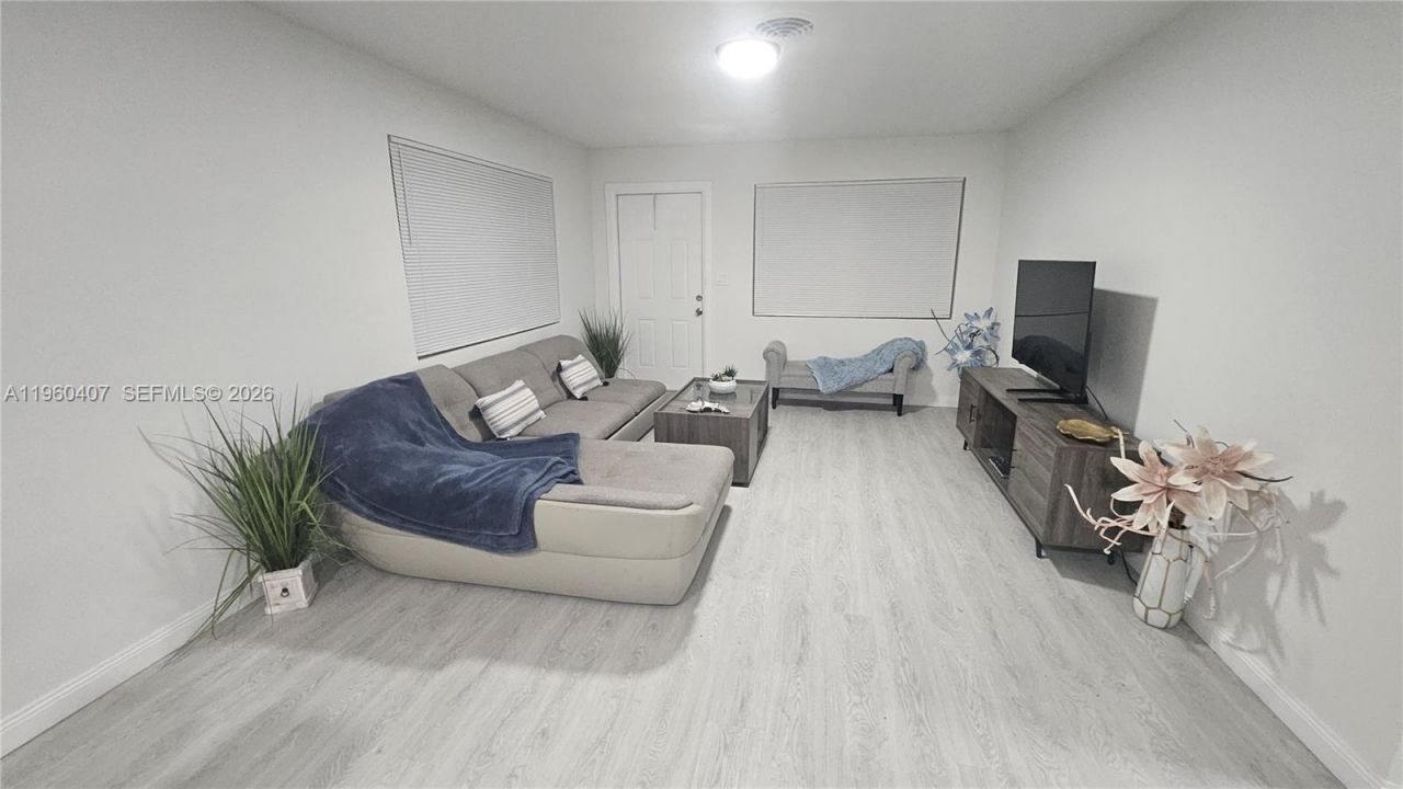 1831 NE 56th St, Unit A, Fort Lauderdale, FL 33308 Photo