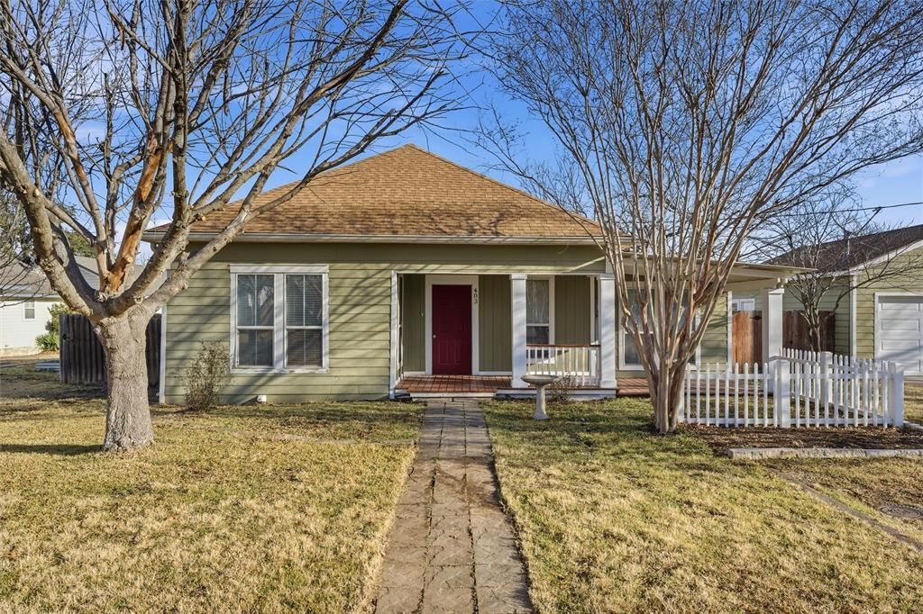 403 Avenue F, Valley Mills, TX 76689 Main Photo