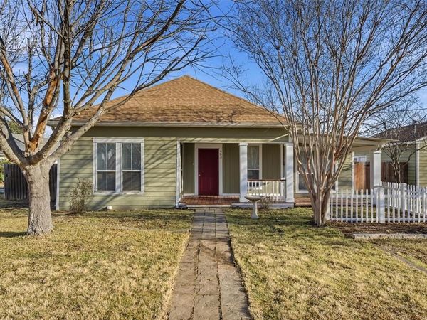 403 Avenue F, Valley Mills, TX 76689