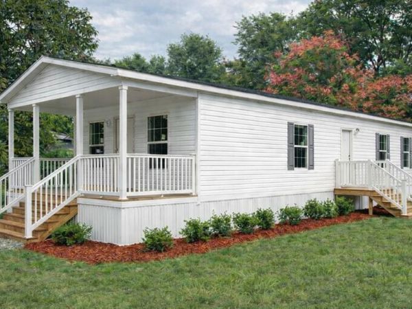 42051 CHERRY AVENUE, DELAND, FL 32720