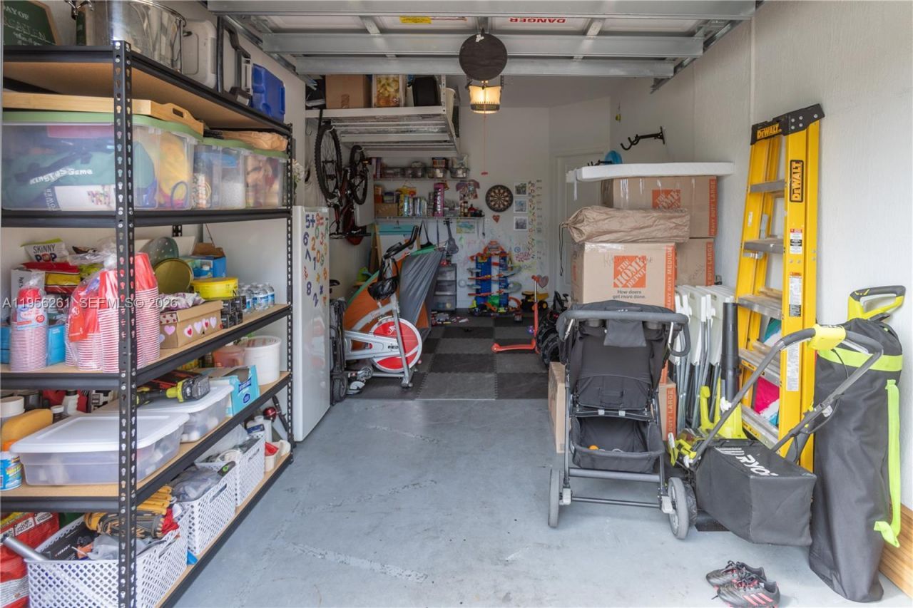 5203 NW 50th Ter, Tamarac, FL 33319 Photo