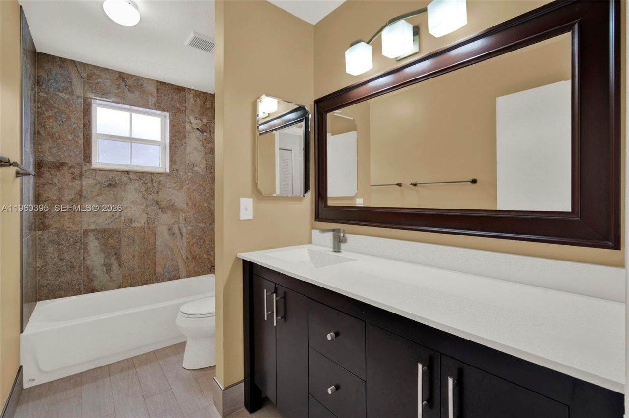 11321 SW 62nd Ln, Miami, FL 33173 Photo