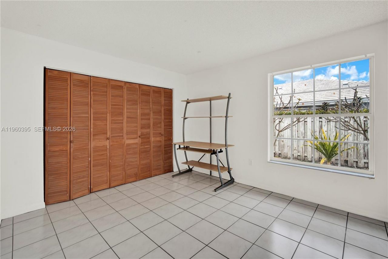 11321 SW 62nd Ln, Miami, FL 33173 Photo