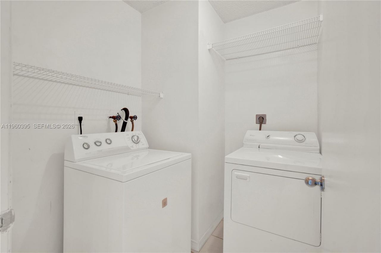 11321 SW 62nd Ln, Miami, FL 33173 Photo