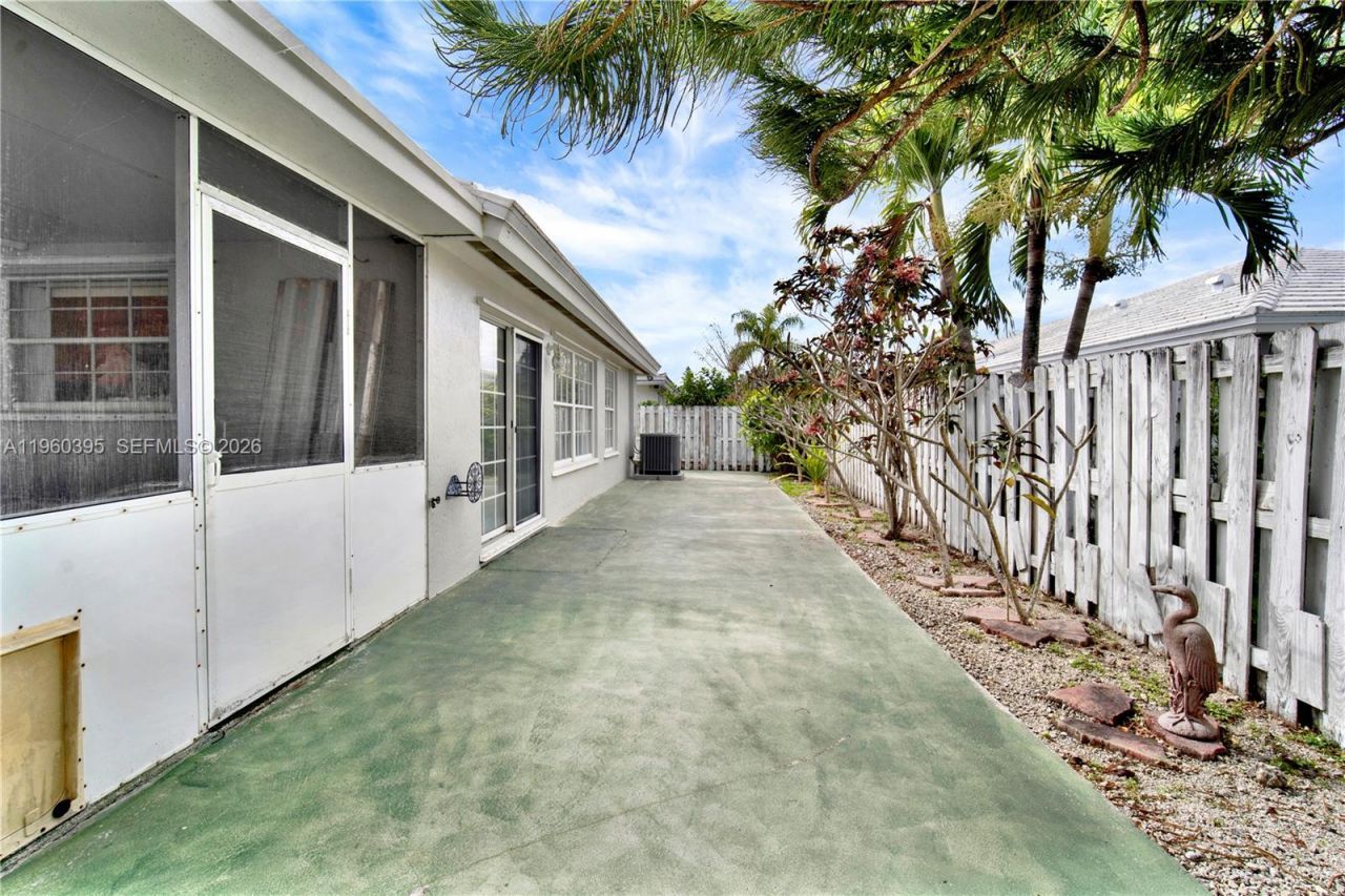 11321 SW 62nd Ln, Miami, FL 33173 Photo