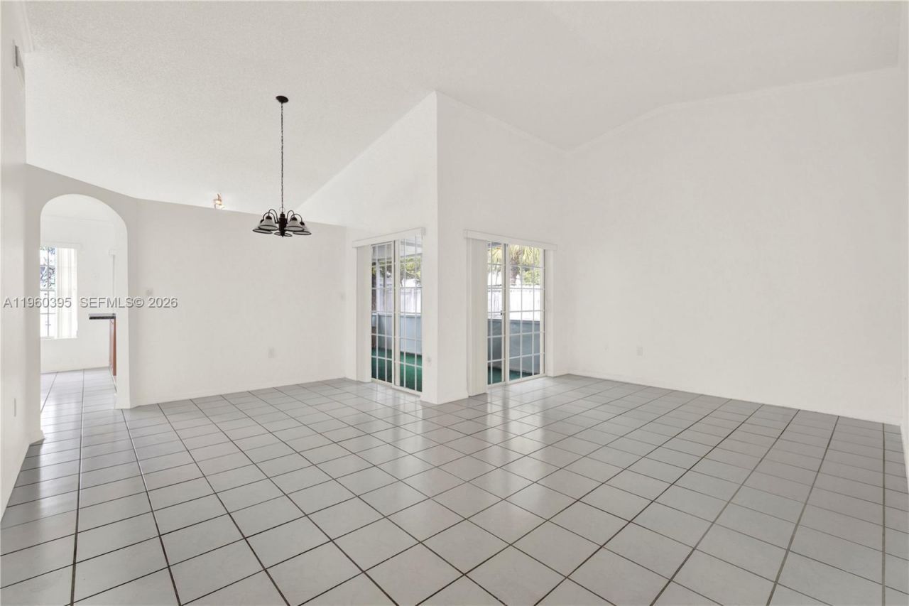 11321 SW 62nd Ln, Miami, FL 33173 Photo