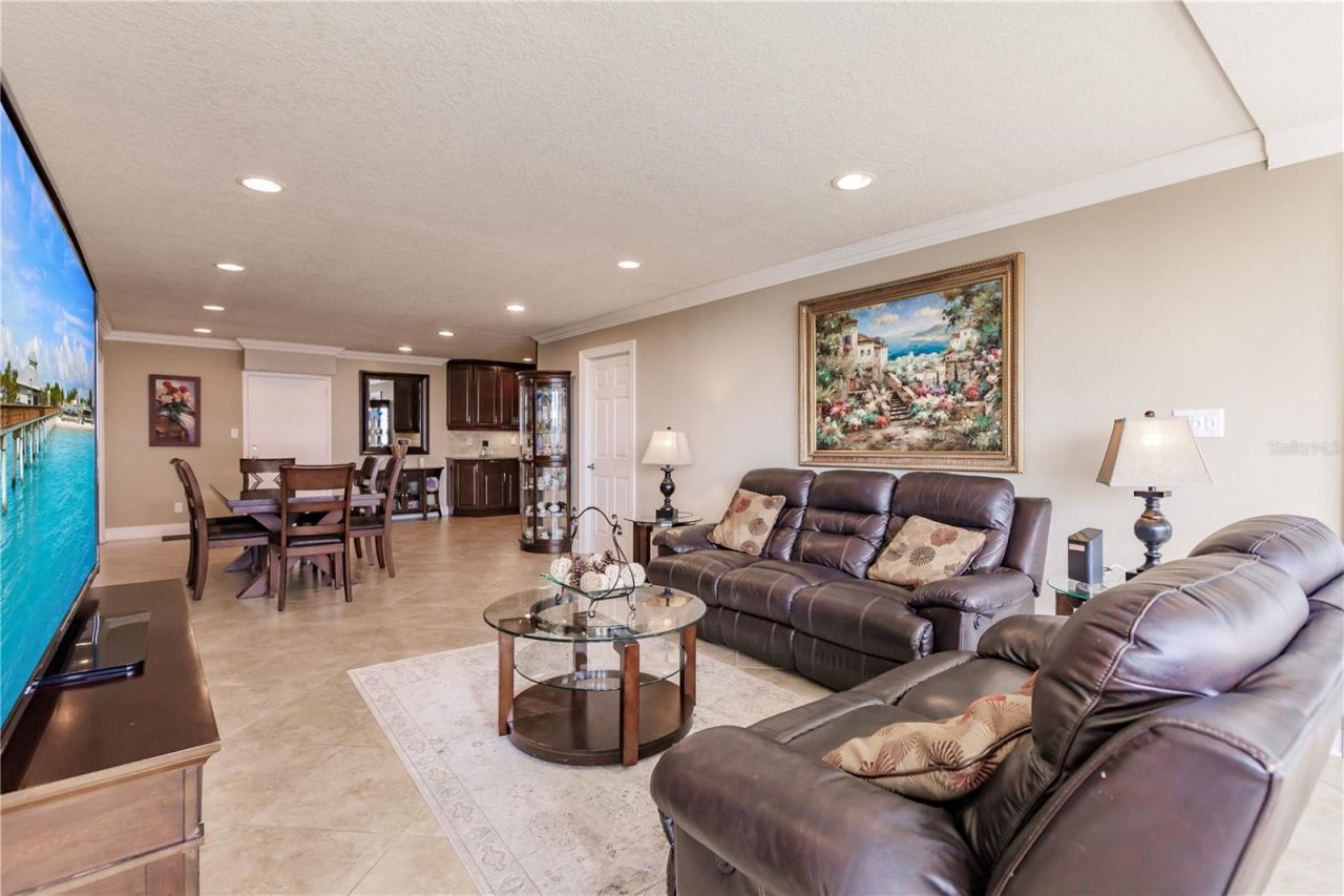 1055 W Peppertree Drive, Unit 606AA, Sarasota, FL 34242 Photo