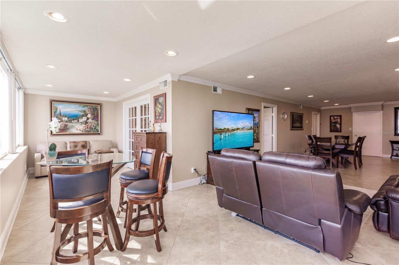 1055 W Peppertree Drive, Unit 606AA, Sarasota, FL 34242 Photo