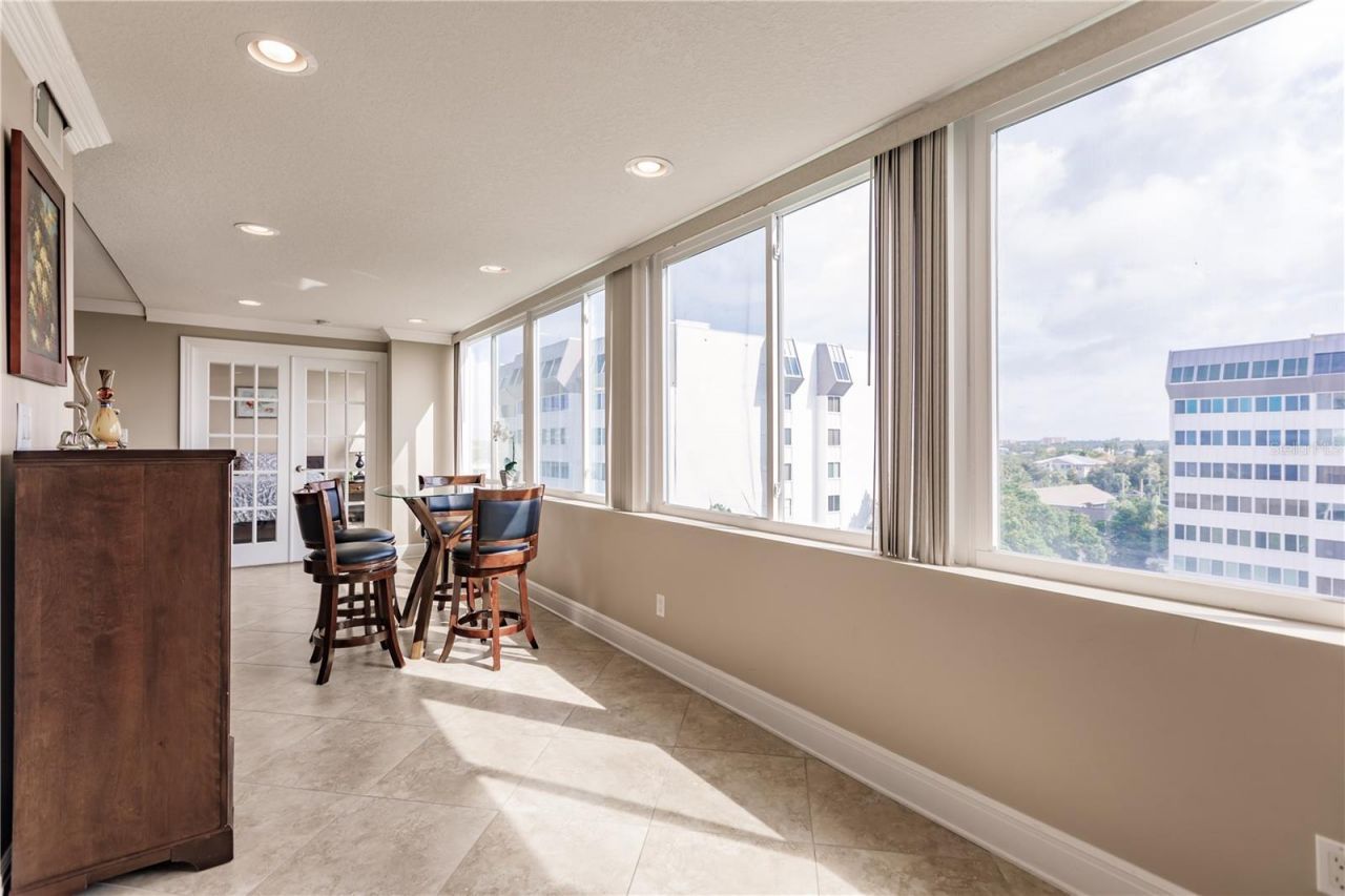 1055 W Peppertree Drive, Unit 606AA, Sarasota, FL 34242 Photo