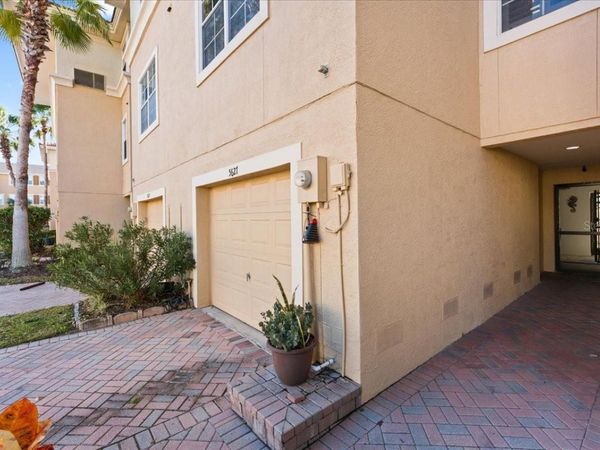 5627 RED SNAPPER COURT, NEW PORT RICHEY, FL 34652