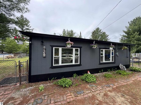 1520 Northwoods Drive, Alger, MI 48610