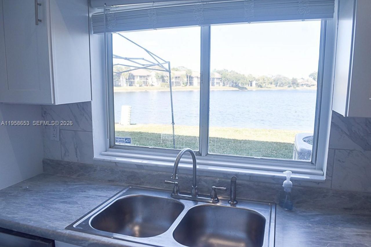 9763 NW 37th St , Sunrise, FL 33351 Photo