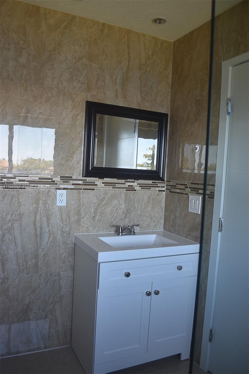 9763 NW 37th St , Sunrise, FL 33351 Photo