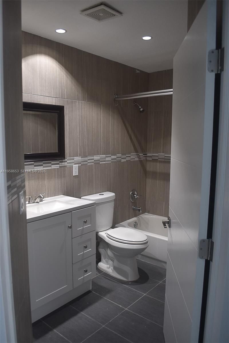 9763 NW 37th St , Sunrise, FL 33351 Photo