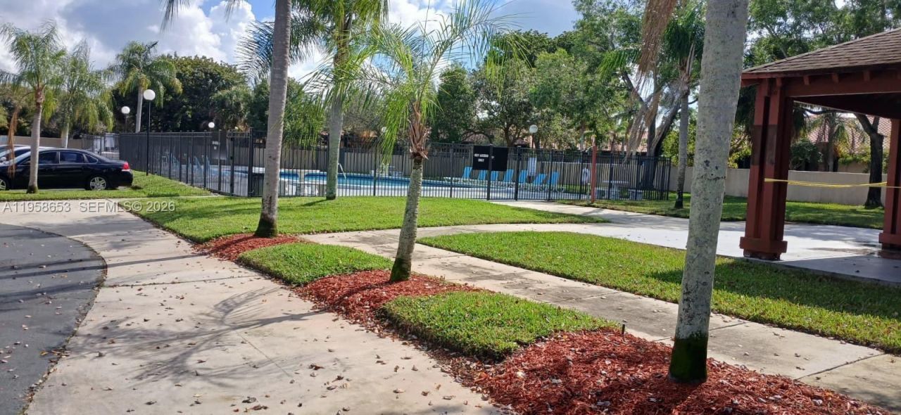 9763 NW 37th St , Sunrise, FL 33351 Photo