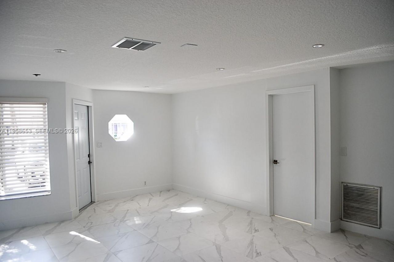 9763 NW 37th St , Sunrise, FL 33351 Photo