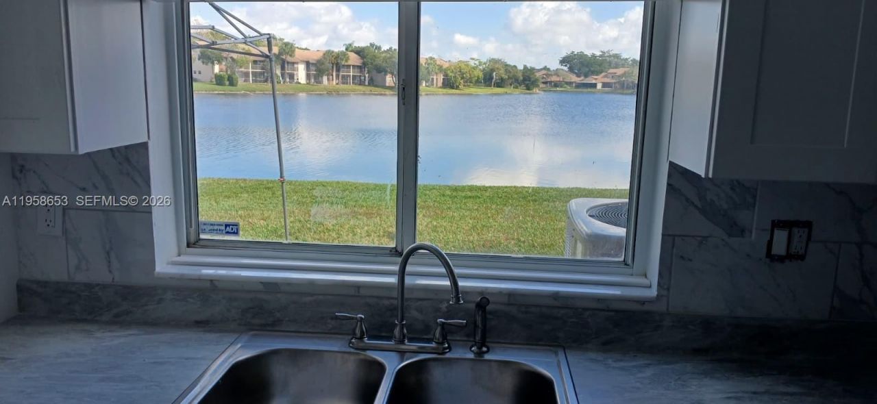 9763 NW 37th St , Sunrise, FL 33351 Photo