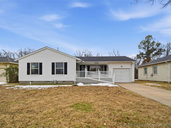102 Parkview Drive, Bartlesville, OK 74003