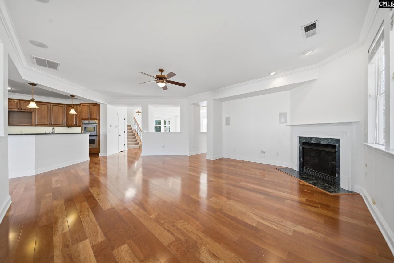 420 Plymouth Pass Drive  Photo 11