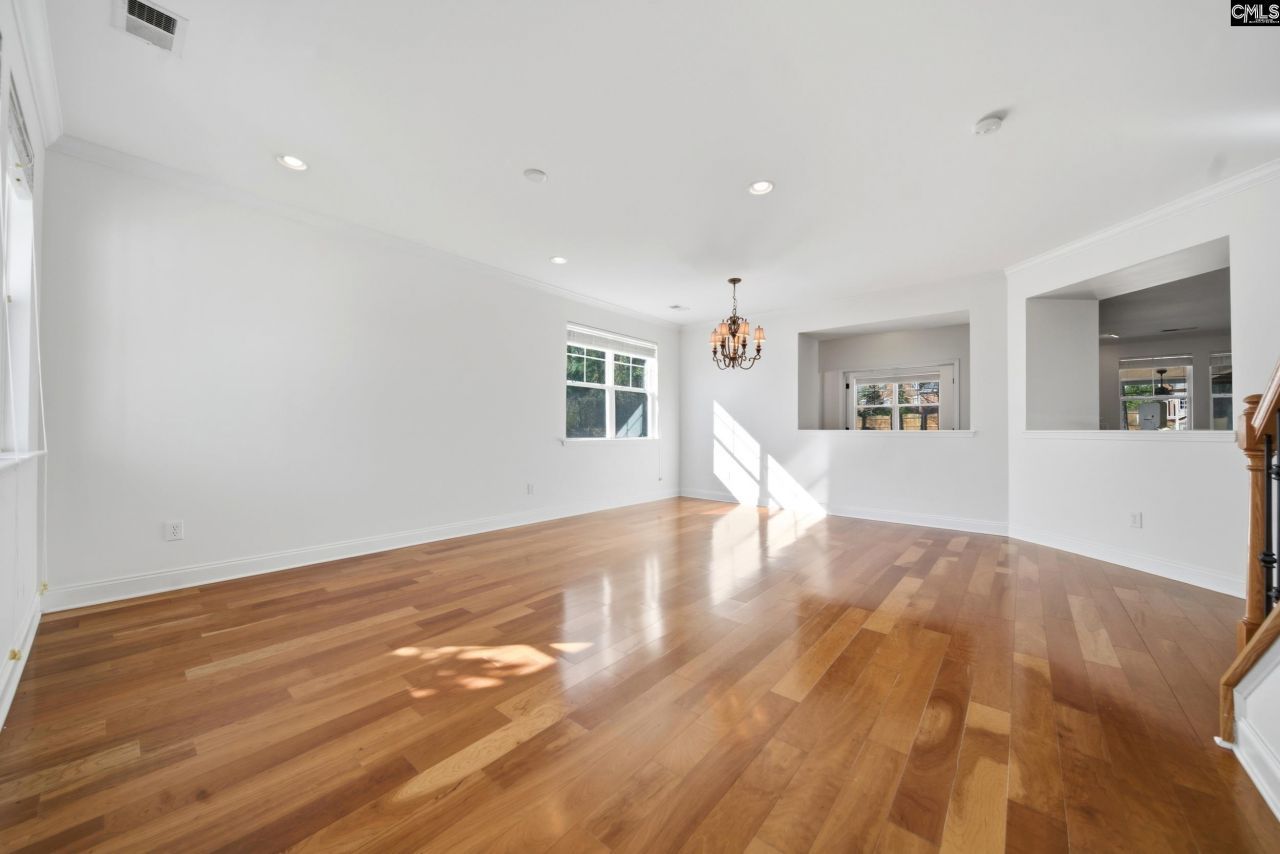 420 Plymouth Pass Drive  Photo 4