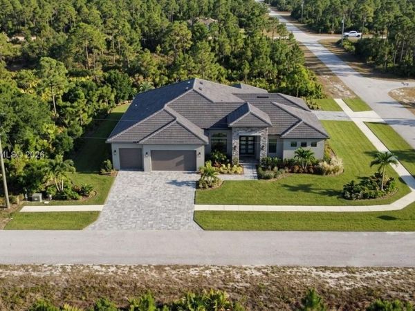 3007 E 10 St, Lehigh Acres, FL 33972