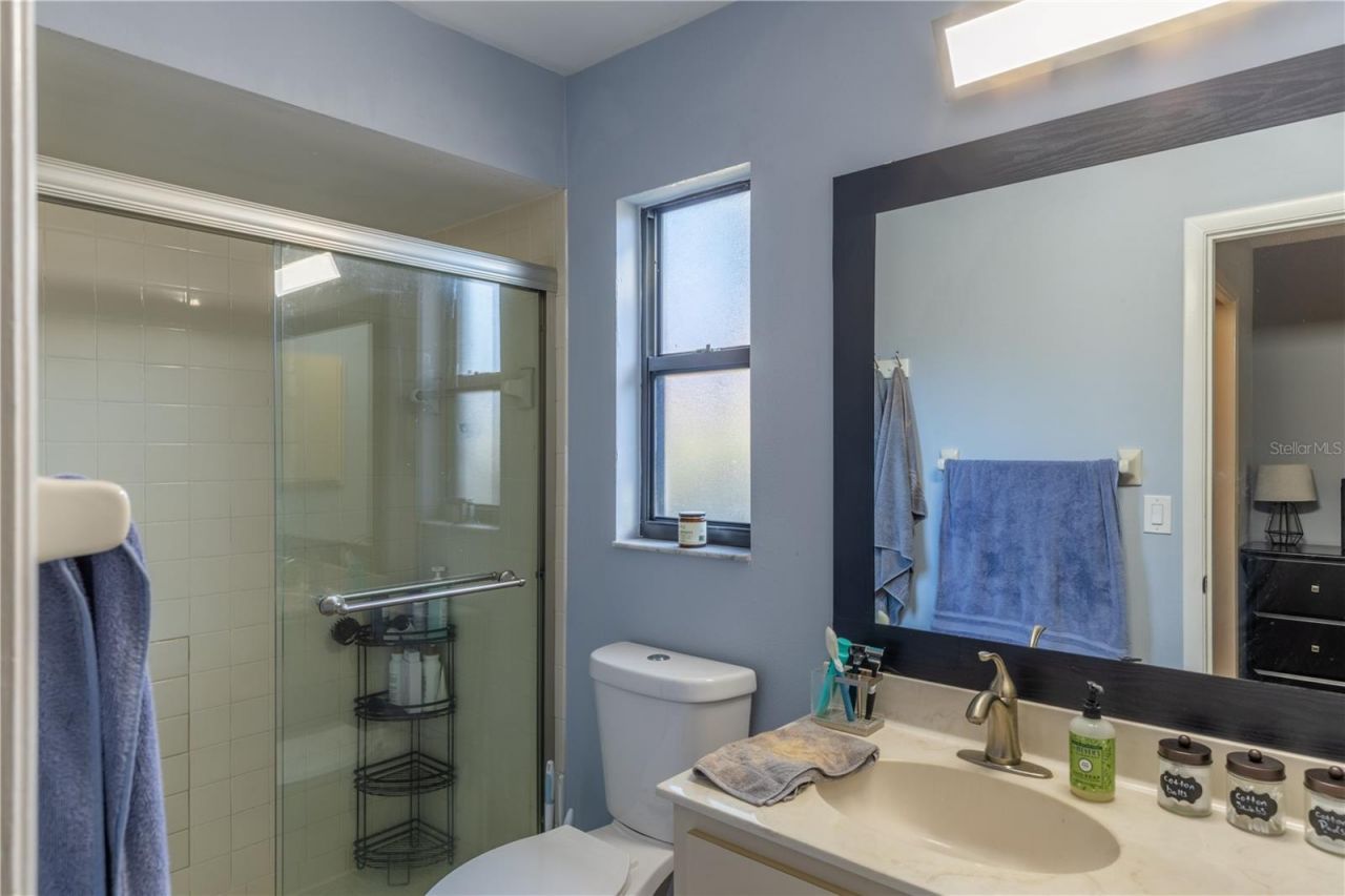 8457 Cypress Lake Circle, Sarasota, FL 34243 Photo