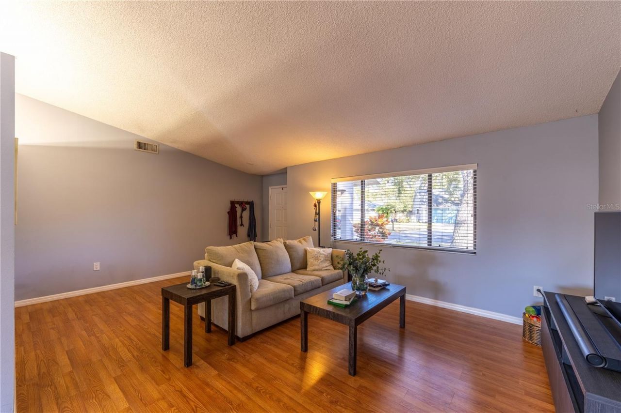 8457 Cypress Lake Circle, Sarasota, FL 34243 Photo