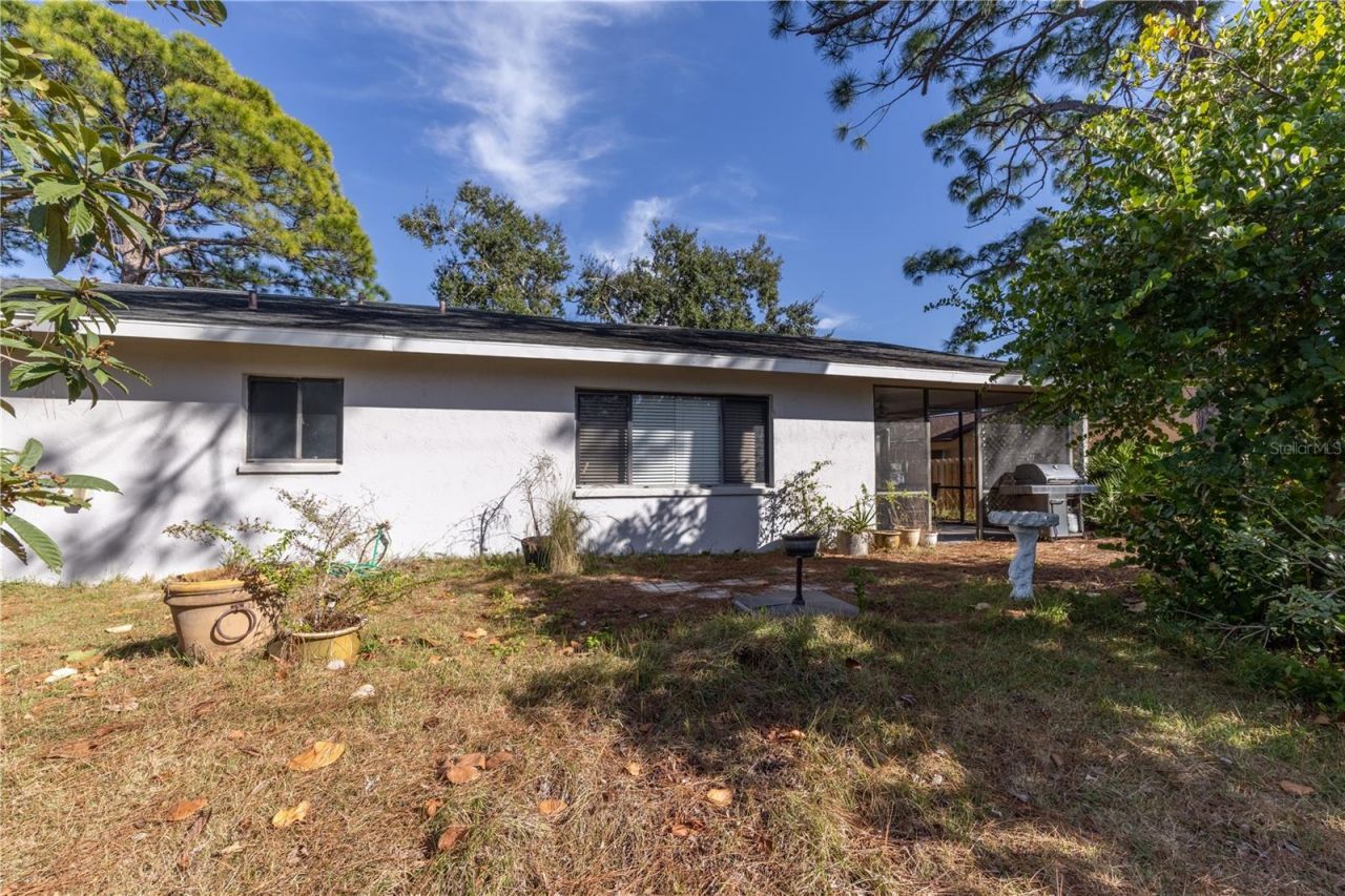 8457 Cypress Lake Circle, Sarasota, FL 34243 Photo