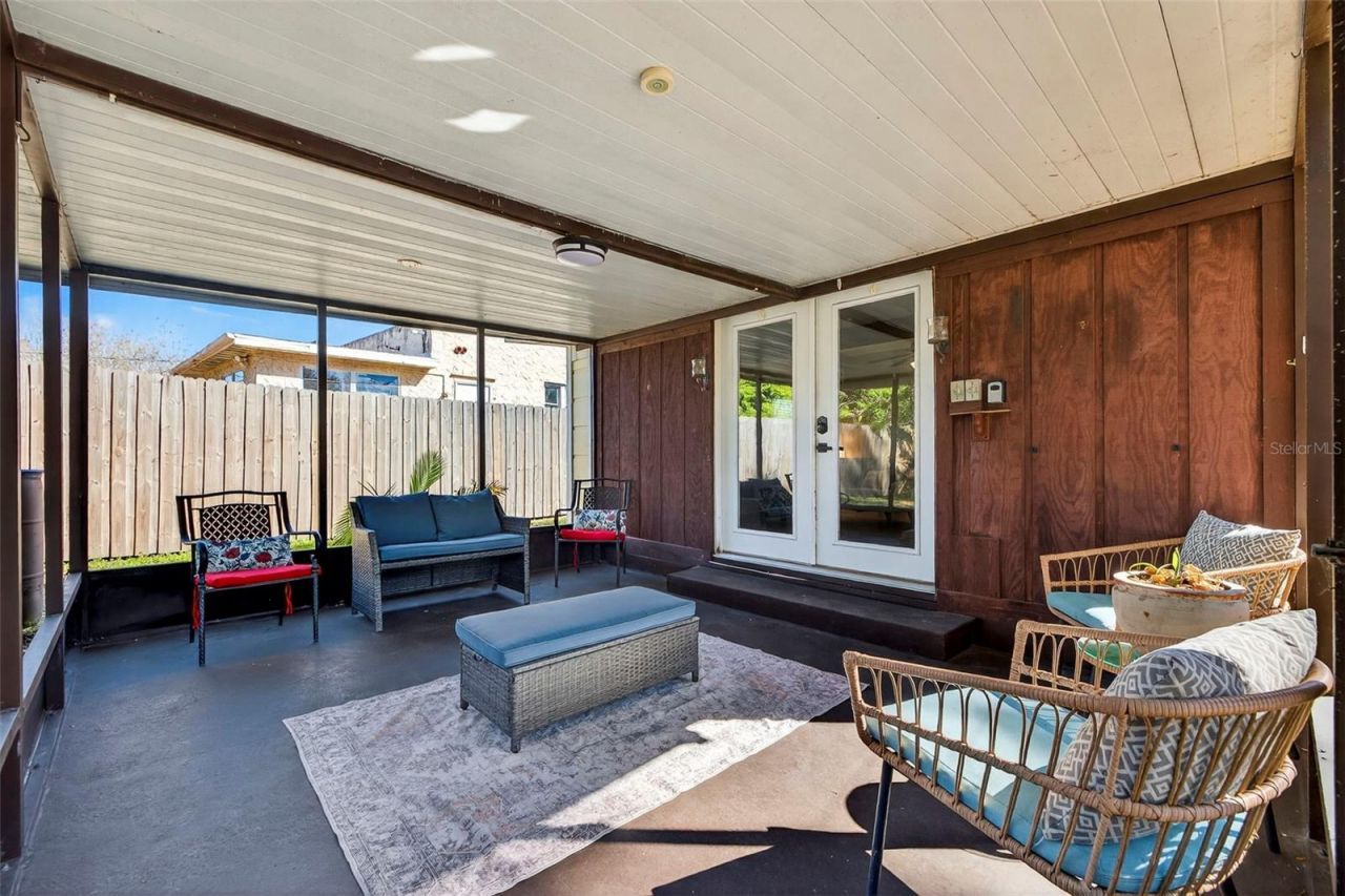 5336 10th Street N, Saint Petersburg, FL 33703 Photo