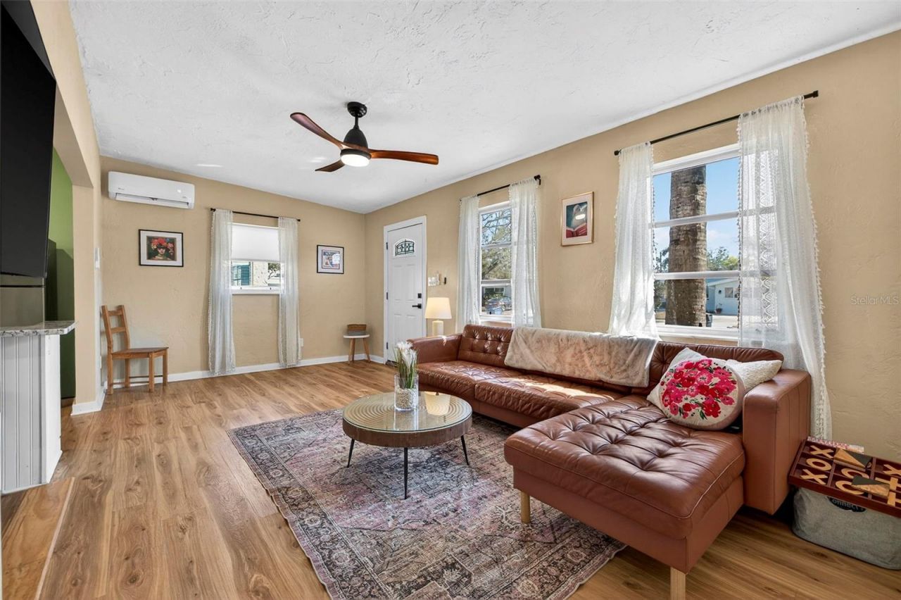 5336 10th Street N, Saint Petersburg, FL 33703 Photo