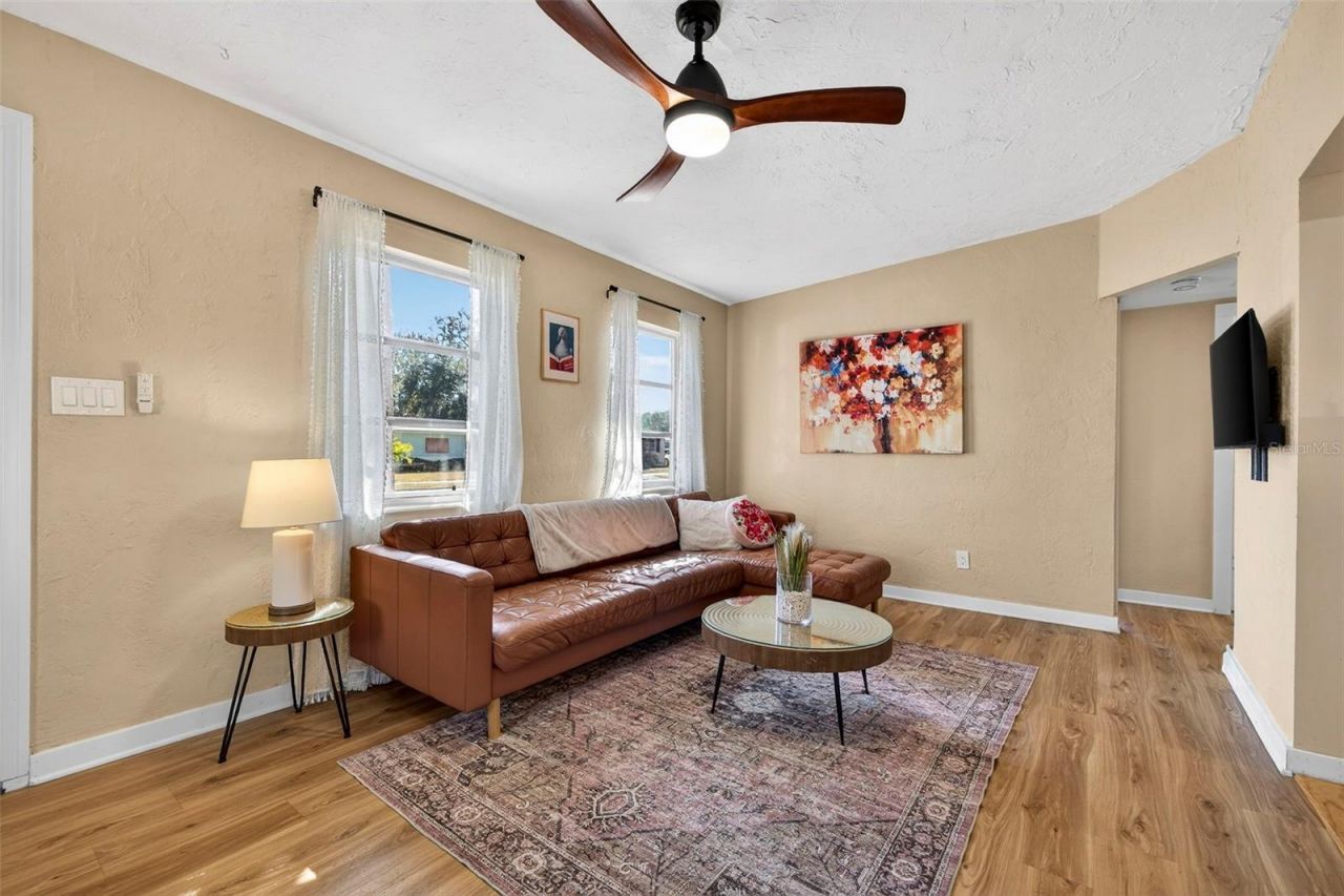 5336 10th Street N, Saint Petersburg, FL 33703 Photo