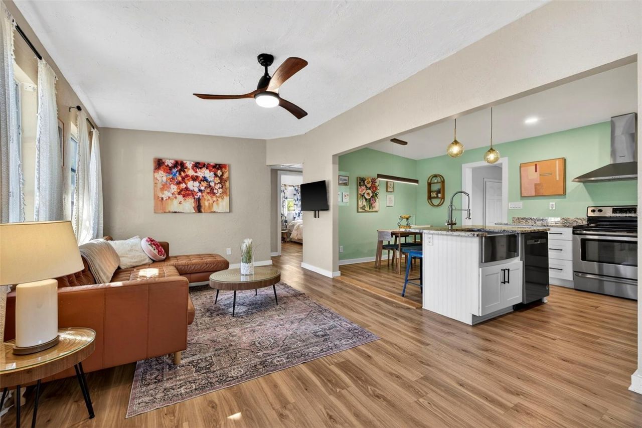 5336 10th Street N, Saint Petersburg, FL 33703 Photo