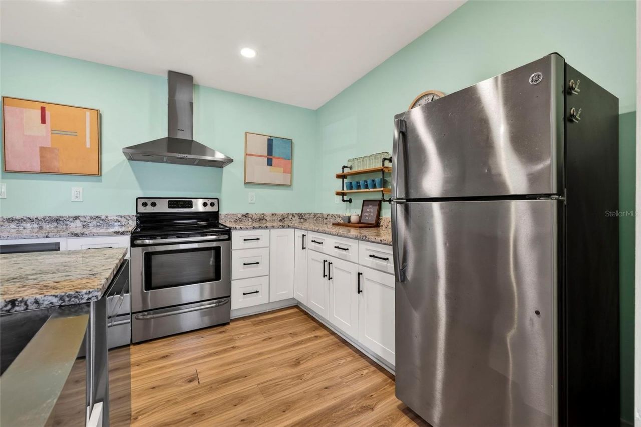 5336 10th Street N, Saint Petersburg, FL 33703 Photo