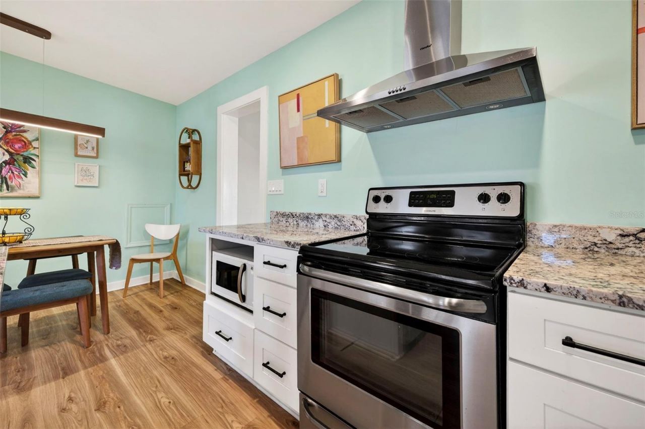 5336 10th Street N, Saint Petersburg, FL 33703 Photo