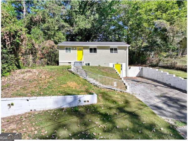 477 Fairlane Circle NW, Atlanta, GA 30331