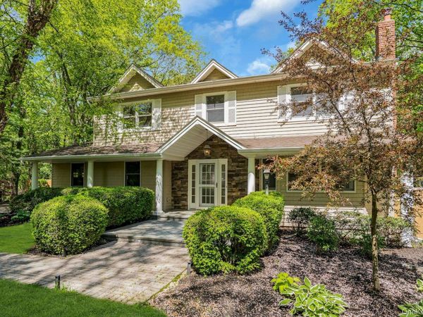 7 McCulloch Drive, Dix Hills, NY 11746